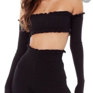 Are You Am I Tiiu Top